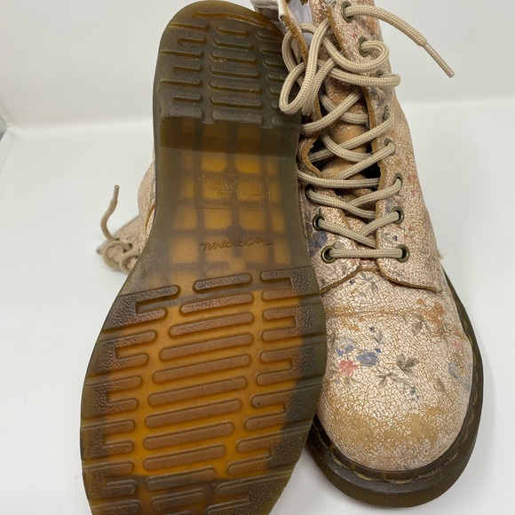 Doc Martens Vintage Distressed Pink Floral Crackle Boots - Picture 7 of 10